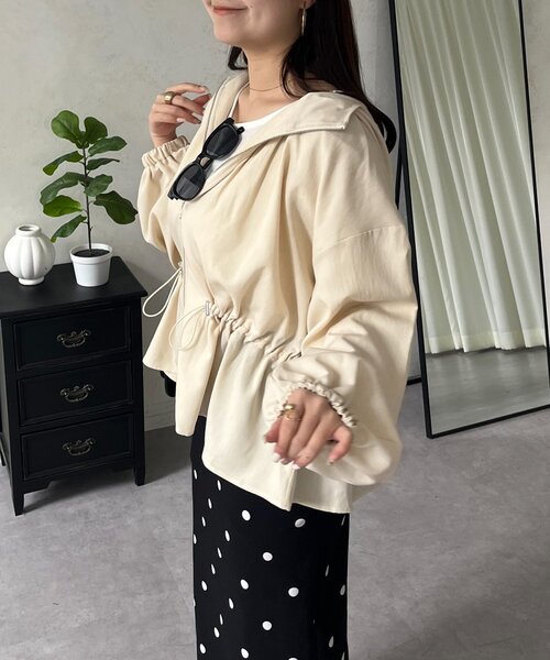 prose verse（プロズヴェール）の「【UVカット】バックヨークドロストペプラムマウンテンパーカー（ブルゾン・レディース・アイボリー/カーキ/ブラック・LARGE/MEDIUM）」の8枚目の写真