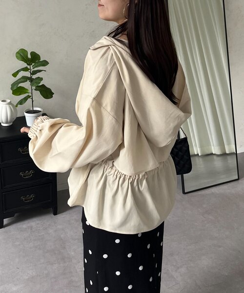 prose verse（プロズヴェール）の「【UVカット】バックヨークドロストペプラムマウンテンパーカー（ブルゾン・レディース・アイボリー/カーキ/ブラック・LARGE/MEDIUM）」の9枚目の写真