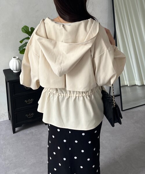 prose verse（プロズヴェール）の「【UVカット】バックヨークドロストペプラムマウンテンパーカー（ブルゾン・レディース・アイボリー/カーキ/ブラック・LARGE/MEDIUM）」の12枚目の写真