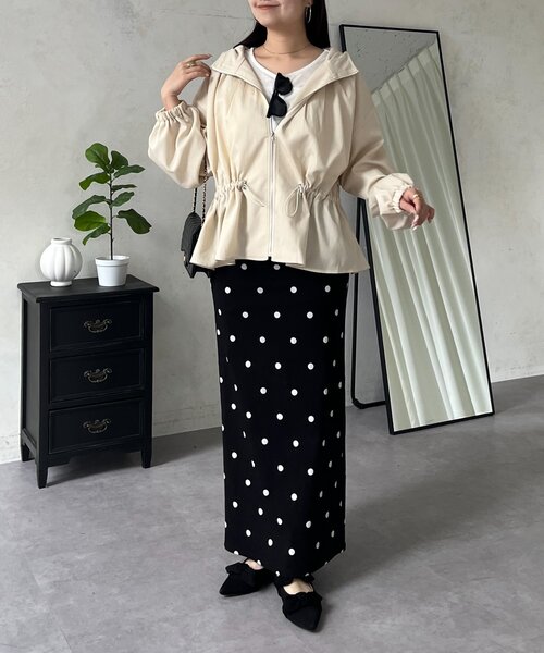 prose verse（プロズヴェール）の「【UVカット】バックヨークドロストペプラムマウンテンパーカー（ブルゾン・レディース・アイボリー/カーキ/ブラック・LARGE/MEDIUM）」の18枚目の写真