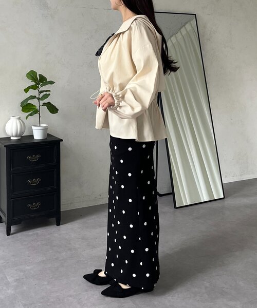 prose verse（プロズヴェール）の「【UVカット】バックヨークドロストペプラムマウンテンパーカー（ブルゾン・レディース・アイボリー/カーキ/ブラック・LARGE/MEDIUM）」の21枚目の写真