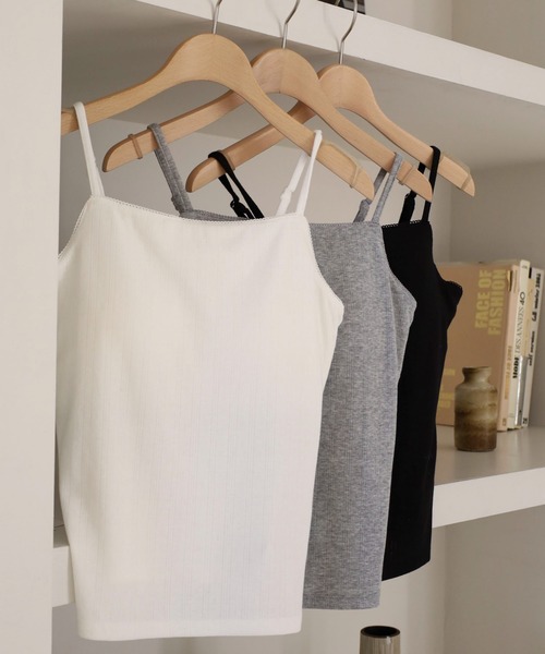 archives(アルシーヴ)の「カップ付きハリヌキカットキャミソール(キャミソール・レディース・オフホワイト・MEDIUM)」の7枚目の写真