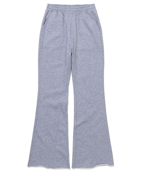 MOAA（モア）の「Raw Edge Flare Sweatpants (BLACK)（スウェットパンツ・レディース・その他・SMALL/MEDIUM）」の4枚目の写真