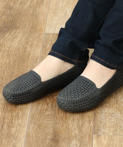 and it_(アンドイット)の「メッシュモカシン(モカシン/デッキシューズ・レディース・ネイビー/ブラック/ホワイト・LARGE/MEDIUM/SMALL)」の2枚目の写真