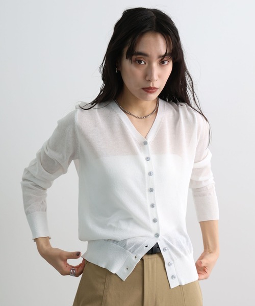 Futier land(フューティアランド)の「【UVカット・接触冷感】冷房対策もできて、きれいめに見える。 Vネックシアーサマーニットカーディガン(カーディガン/ボレロ・レディース・ピンク/ライトグレー/ホワイト/グレイッシュベージュ/ブラック・FREE)」の6枚目の写真