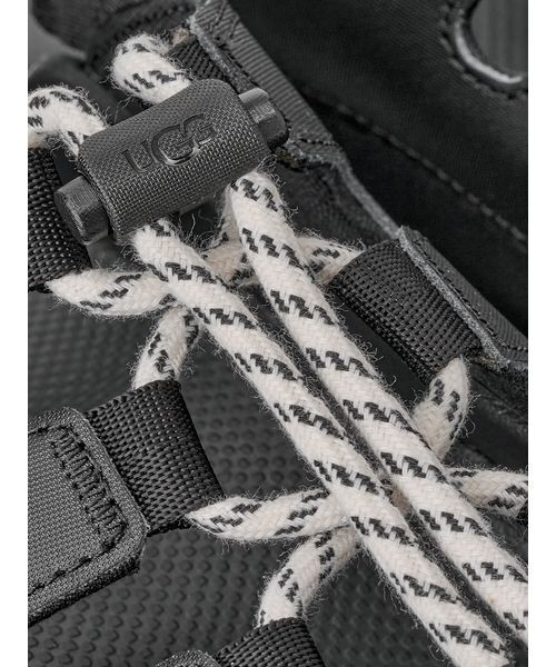 UGG(アグ)の「【UGG】W GOLDENGLOW TOGGLE(サンダル・レディース・ブラック・25/24/23/22)」の7枚目の写真