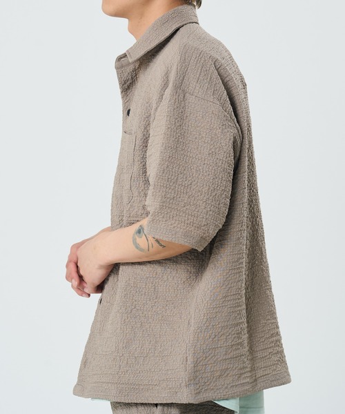 CORISCO(コリスコ)の「シアサッカー裾 ドローコード付半袖シャツ(M1)(シャツ/ブラウス・メンズ・ベージュ/チャコールグレー/ブラック・LARGE/MEDIUM/X-LARGE)」の9枚目の写真
