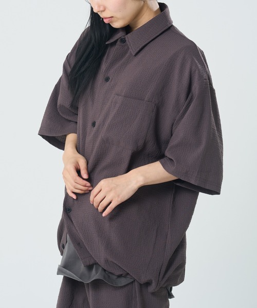 CORISCO(コリスコ)の「シアサッカー裾 ドローコード付半袖シャツ(M1)(シャツ/ブラウス・メンズ・ベージュ/チャコールグレー/ブラック・LARGE/MEDIUM/X-LARGE)」の6枚目の写真
