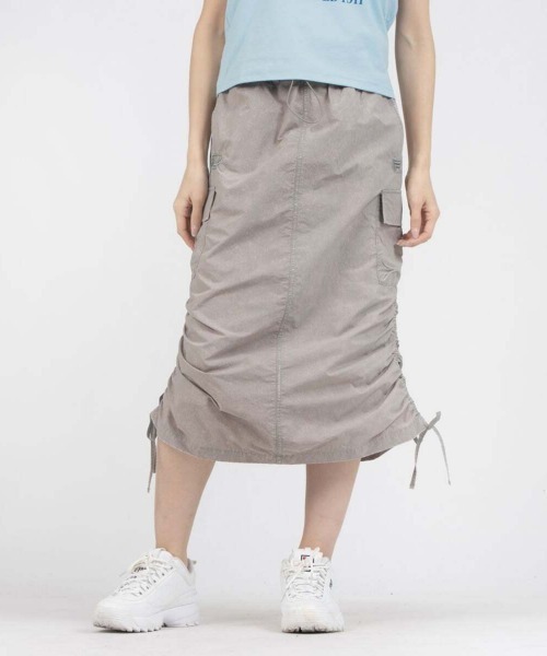 FILA(フィラ)の「FILA CARGO SKIRT(フィラ カーゴスカート)(スカート・レディース・ブラック/ピンク/グレー・MEDIUM/LARGE)」の1枚目の写真