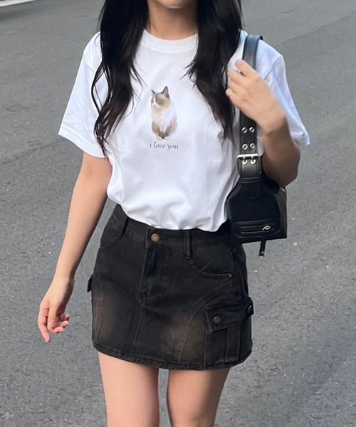 etta(エタ)の「猫フォトプリント半袖Tシャツ(Tシャツ/カットソー・レディース・ホワイト・MEDIUM/LARGE/X-LARGE)」の1枚目の写真