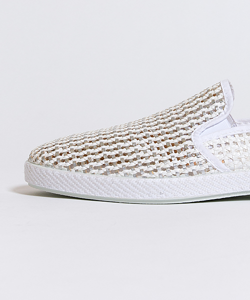 Rivieras（リビエラ）の「Rivieras×ESTNATION 別注メッシュスリッポン 