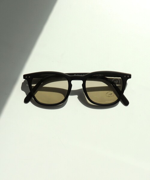 IZIPIZI(イジピジ)の「【IZIPIZI/イジピジ】SUN#E Iconic trapeze(サングラス・メンズ・ブラック/ブラウン系その他2/チャコールグレー/ブラック系その他/ダークブラウン/ベージュ系その他/ブラウン系その他・FREE)」の3枚目の写真