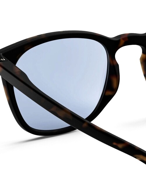 IZIPIZI(イジピジ)の「【IZIPIZI/イジピジ】SUN#E Iconic trapeze(サングラス・メンズ・ブラック/ブラウン系その他2/チャコールグレー/ブラック系その他/ダークブラウン/ベージュ系その他/ブラウン系その他・FREE)」の16枚目の写真