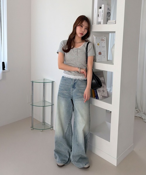 muet.（ミュエ）の「ヘンリーネックレースレイヤード風リブトップス（Tシャツ/カットソー・レディース・杢グレー/ブラック/オフホワイト・MEDIUM/LARGE）」の9枚目の写真