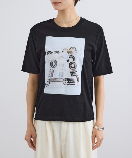 SALON adam et rope'(サロン アダム エ ロペ)の「【Lee Izumida by SALON】プリントコンパクトT(Tシャツ/カットソー・レディース・ブラック/ホワイト系その他/ホワイト・FREE)」の15枚目の写真