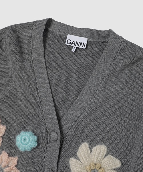 GANNI(ガニー)の「Cotton Cashmere Flower Cardigan(カーディガン/ボレロ・レディース・グレー系その他・M)」の3枚目の写真