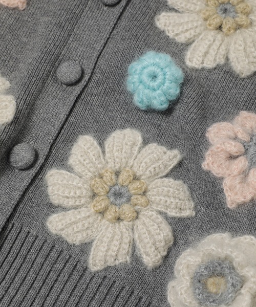 GANNI(ガニー)の「Cotton Cashmere Flower Cardigan(カーディガン/ボレロ・レディース・グレー系その他・M)」の5枚目の写真