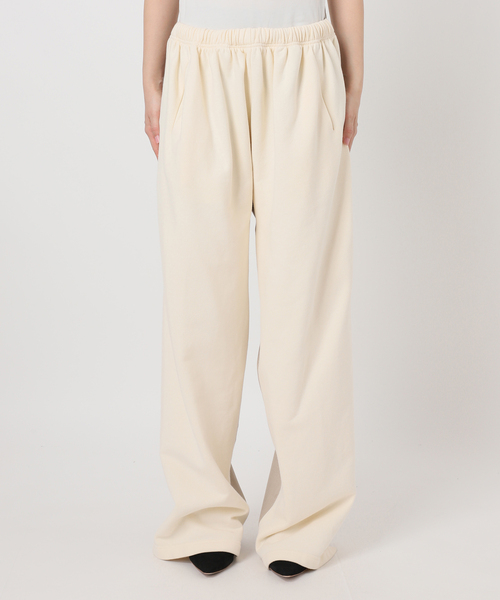AP STUDIO(エーピーストゥディオ)の「【BETTTER/ベター】TRACK SUIT TROUSER(スウェットパンツ・レディース・ベージュ・FREE)」の2枚目の写真