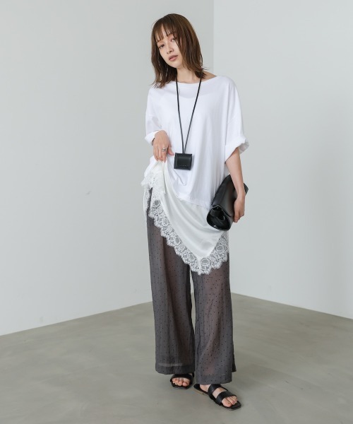 Bab（バブ）の「裾レースドッキングカットソー（Tシャツ/カットソー・レディース・オフホワイト/ブラック・FREE）」の4枚目の写真