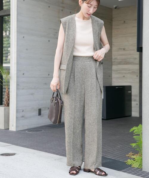 ITEMS URBANRESEARCH（アイテムズ アーバンリサーチ）の「『洗濯可』ワイドノースリーブニット（ニット/セーター・レディース・カーキ/レッド/オフホワイト/ネイビー・FREE）」の21枚目の写真