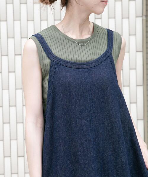 ITEMS URBANRESEARCH(アイテムズ アーバンリサーチ)の「『洗濯可』ワイドノースリーブニット(ニット/セーター・レディース・カーキ/レッド/オフホワイト/ネイビー・FREE)」の11枚目の写真