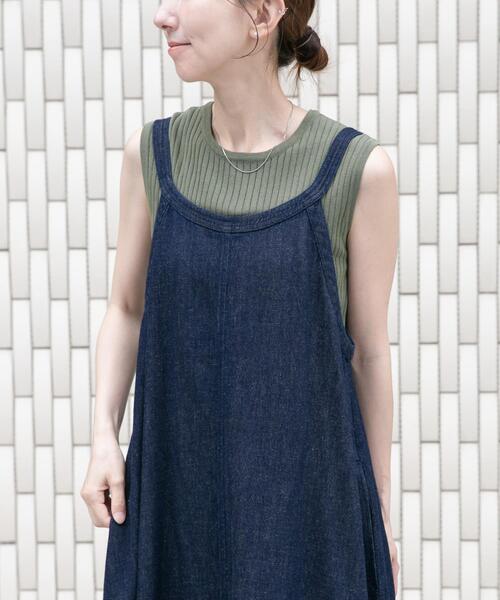 ITEMS URBANRESEARCH(アイテムズ アーバンリサーチ)の「『洗濯可』ワイドノースリーブニット(ニット/セーター・レディース・カーキ/レッド/オフホワイト/ネイビー・FREE)」の12枚目の写真
