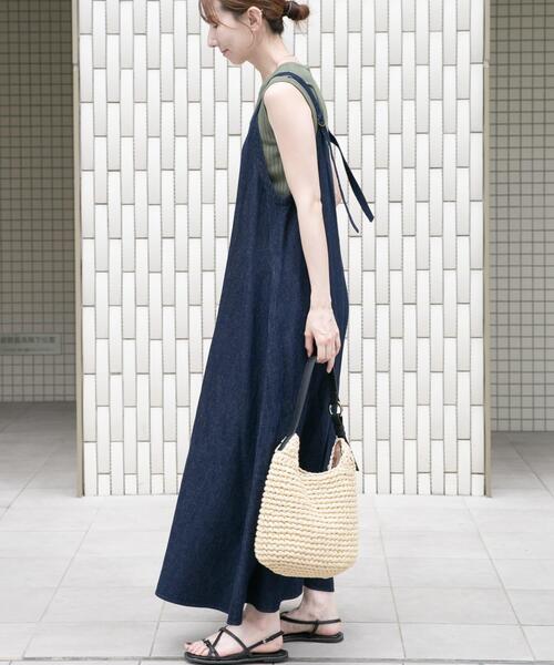 ITEMS URBANRESEARCH(アイテムズ アーバンリサーチ)の「『洗濯可』ワイドノースリーブニット(ニット/セーター・レディース・カーキ/レッド/オフホワイト/ネイビー・FREE)」の15枚目の写真