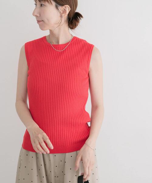 ITEMS URBANRESEARCH(アイテムズ アーバンリサーチ)の「『洗濯可』ワイドノースリーブニット(ニット/セーター・レディース・カーキ/レッド/オフホワイト/ネイビー・FREE)」の6枚目の写真