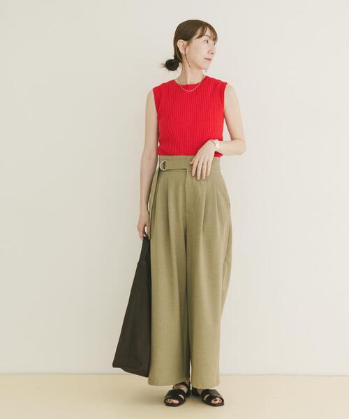 ITEMS URBANRESEARCH（アイテムズ アーバンリサーチ）の「『洗濯可』ワイドノースリーブニット（ニット/セーター・レディース・カーキ/レッド/オフホワイト/ネイビー・FREE）」の15枚目の写真