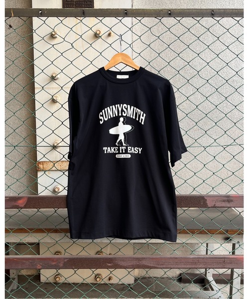 Sunny Smith(サニースミス)の「【Sunny Smith】アーチロゴ 11.6オンスウルトラヘヴィーウェイトTシャツ(Tシャツ/カットソー・メンズ・ブラック/チャコールグレー・MEDIUM/LARGE)」の18枚目の写真