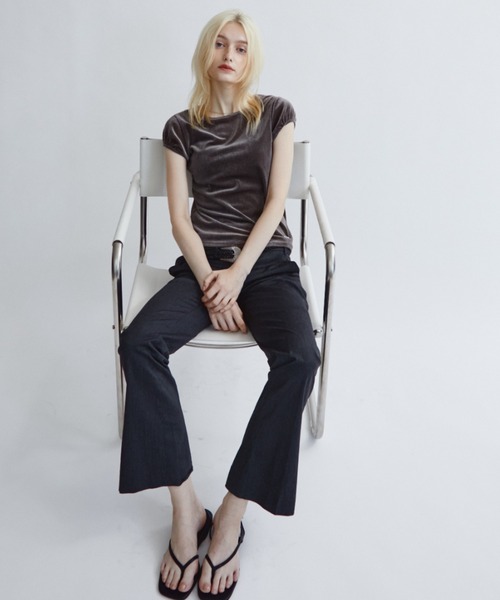 ANF.MUU(アンフムー)の「【ロゴプレート付き】フロッキーベロアフレンチスリーブT(Tシャツ/カットソー・レディース・ブラウン/グレー/オフホワイト/グリーン・FREE)」の18枚目の写真