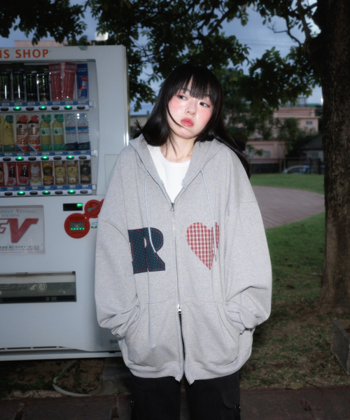 ROSEFRANTZ（ロゼフランツ）の「Heart Check Overfit Hood Zip-Up [Gray]（パーカー・レディース・ライトグレー・OS）」の8枚目の写真