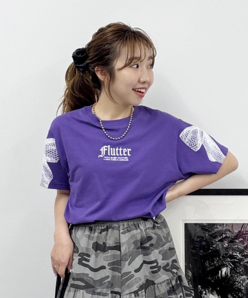 RODEO CROWNS WIDE BOWL(ロデオクラウンズワイドボウル)の「Ribon×Butterfly TEE(Tシャツ/カットソー・レディース・オフホワイト/パープル/ライトブルー/ブラック・SMALL/MEDIUM)」の4枚目の写真