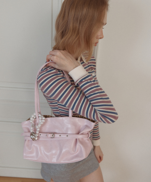 LETERIE（レテリー）の「MELLOW REVERSIBLE BELT TOTE BAG_PINK（トートバッグ・レディース・PINK・FREE）」の2枚目の写真
