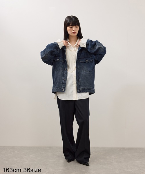 ADAM ET ROPE'(アダムエロペ)の「【WEB限定】・【定番】スタンドネックデニムジャケット(デニムジャケット・レディース・ブルー/ブルー系その他2/ブラック・36/38)」の18枚目の写真