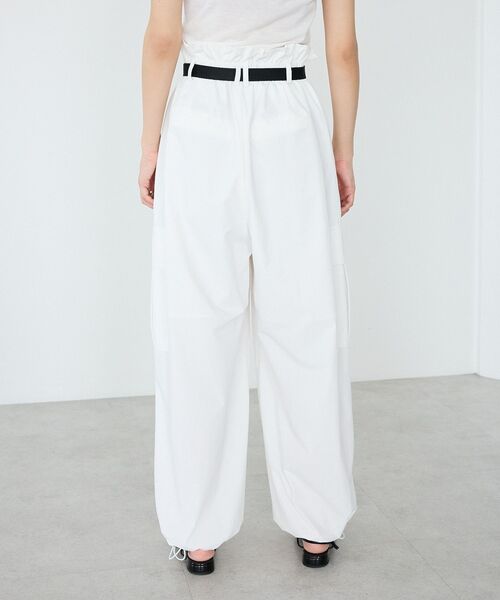 CRAFT STANDARD BOUTIQUE(クラフトスタンダードブティック)の「ベルト付ライトタフタカーゴパンツ(その他パンツ・レディース・ベージュ/ホワイト・M/L)」の17枚目の写真