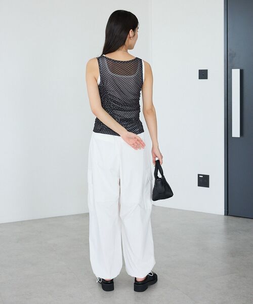 CRAFT STANDARD BOUTIQUE(クラフトスタンダードブティック)の「ベルト付ライトタフタカーゴパンツ(その他パンツ・レディース・ベージュ/ホワイト・M/L)」の19枚目の写真