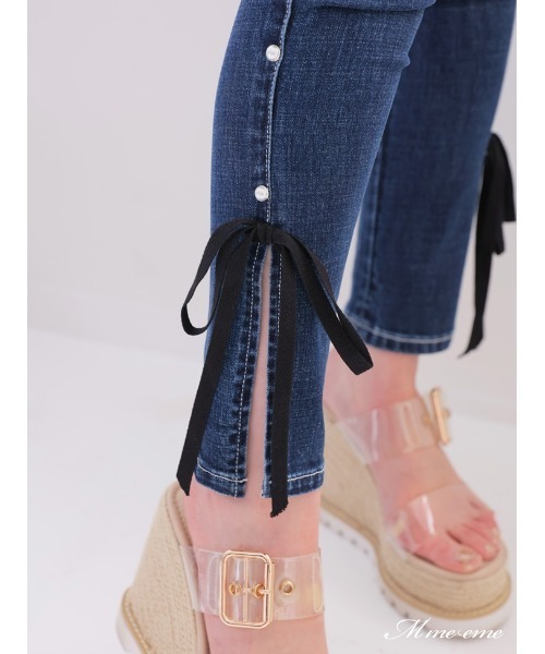 M me eme(エムミーエメ)の「Ribbon skinny denim (eme10128)(デニムパンツ・レディース・ブルー・XS)」の7枚目の写真
