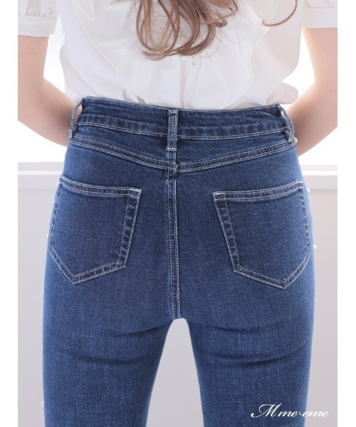 M me eme(エムミーエメ)の「Ribbon skinny denim (eme10128)(デニムパンツ・レディース・ブルー・XS)」の3枚目の写真