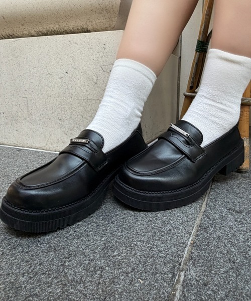 RAY CASSIN(レイカズン)の「厚底ローファー(ローファー・レディース・ブラック/ブラウン・L/S/M)」の3枚目の写真