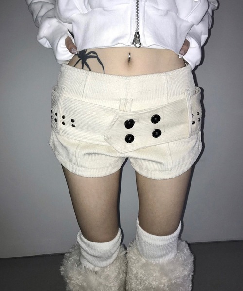 Ressaca(レサーカ)の「ベルト付きコーデュロイショートパンツ(その他パンツ・レディース・ブラック/ブラウン/オフホワイト・M)」の13枚目の写真