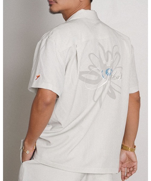 SUNS by #Re:room(サンズバイリルーム)の「サンズエンブロイダリーシアサッカーオープンカラーシャツ(シャツ/ブラウス・メンズ・グレー/グリーン/ブルー・SMALL/MEDIUM)」の1枚目の写真