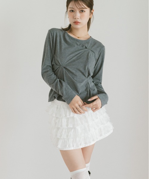 VANNIE U(ヴァニーユー)の「タックデザインドレープカットソー(Tシャツ/カットソー・レディース・グレー/ホワイト・FREE)」の17枚目の写真