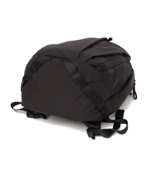 SHIPS any(シップス エニィ)の「ABLE CARRY: 26L Max EDC バックパック(トートバッグ・メンズ・ブラック・ONE SIZE)」の3枚目の写真