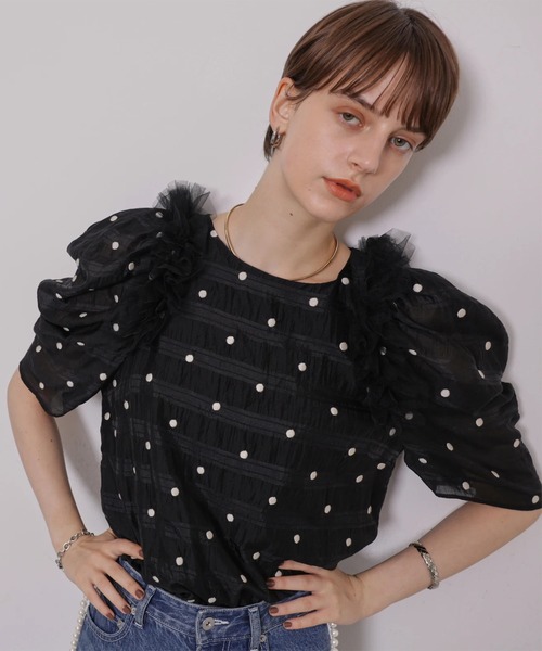 CADUNE(カデュネ)の「チュールフリルドットブラウス(シャツ/ブラウス・レディース・ブラックミックス/ブラック・38/36)」の4枚目の写真