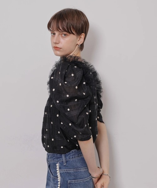 CADUNE(カデュネ)の「チュールフリルドットブラウス(シャツ/ブラウス・レディース・ブラックミックス/ブラック・38/36)」の8枚目の写真
