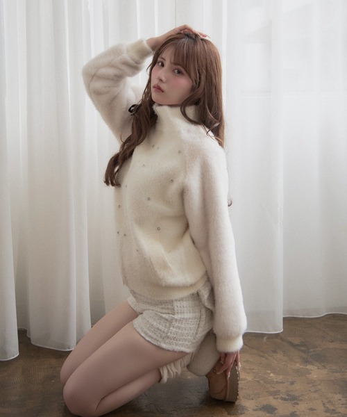 TITTY&CO.(ティティーアンドコー)の「ビジューシャギージップニット(カーディガン/ボレロ・レディース・ブラック/アイボリー/ベージュ・FREE)」の14枚目の写真