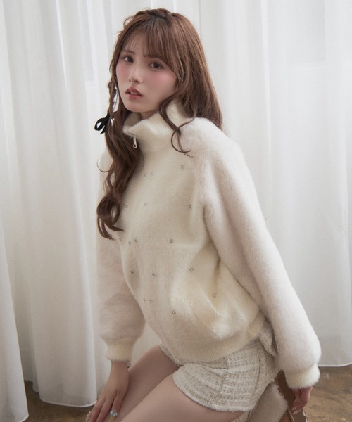 TITTY&CO.(ティティーアンドコー)の「ビジューシャギージップニット(カーディガン/ボレロ・レディース・ブラック/アイボリー/ベージュ・FREE)」の18枚目の写真