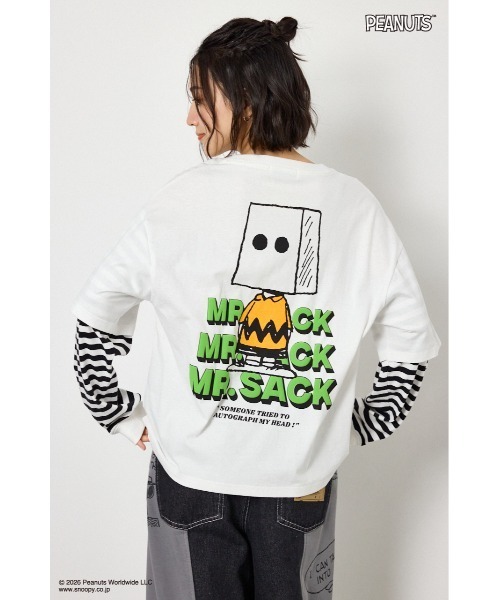 RODEO CROWNS WIDE BOWL（ロデオクラウンズワイドボウル）の「(PEANUTS)フェイクレイヤードロングTシャツ（Tシャツ/カットソー・レディース・ブラック/オフホワイト/カーキ/グレー×ホワイト・MEDIUM/LARGE）」の2枚目の写真