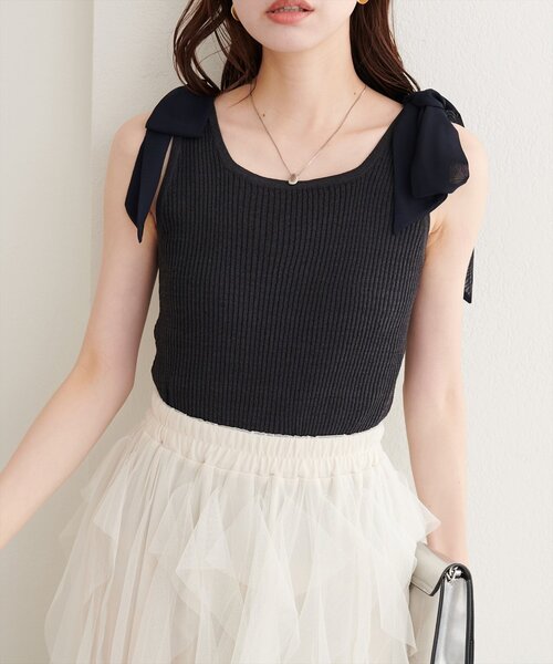 natural couture(ナチュラルクチュール)の「リボン付きラメリブタンク(ニット/セーター・レディース・ブラウン/ベージュ/サックスブルー/オフホワイト/ブラック・FREE)」の12枚目の写真